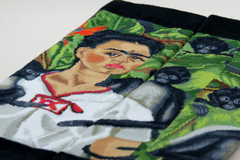 Masterpiece - Socks Autorretrato Con Monos Frida